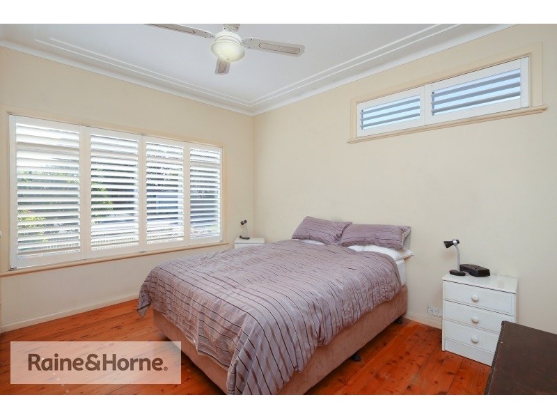 2 Alma Avenue, Blackwall NSW 2256