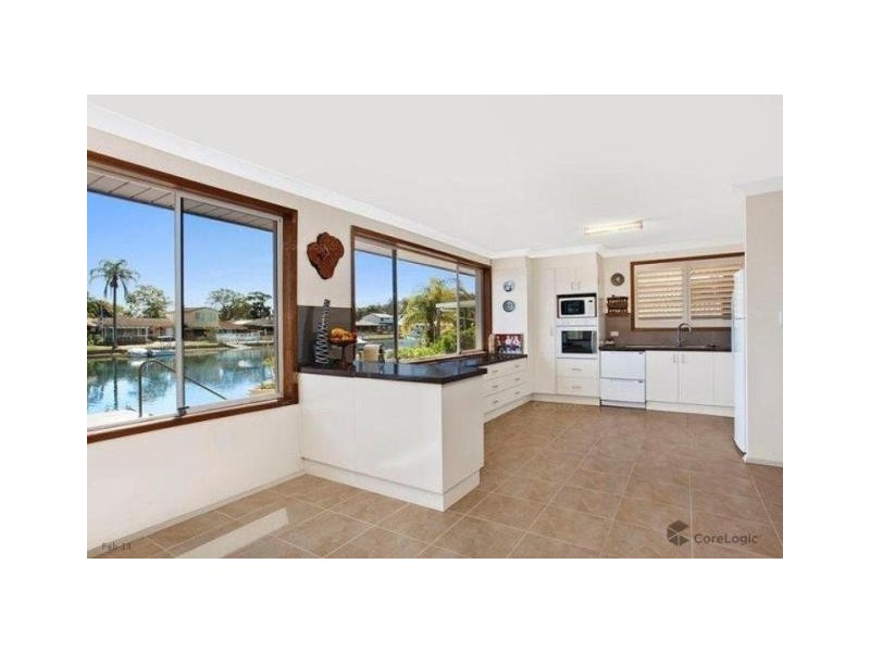 13 Heron Place, St Huberts Island NSW 2257