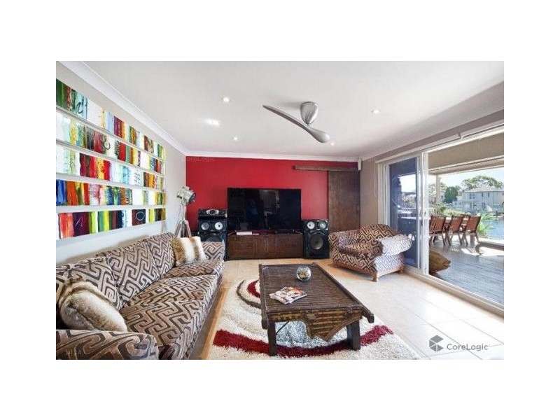 13 Heron Place, St Huberts Island NSW 2257