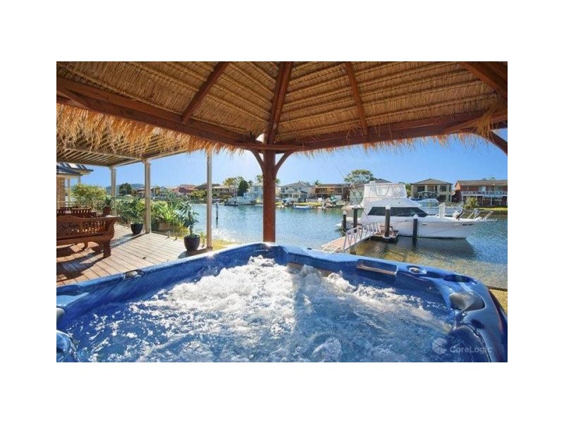 13 Heron Place, St Huberts Island NSW 2257