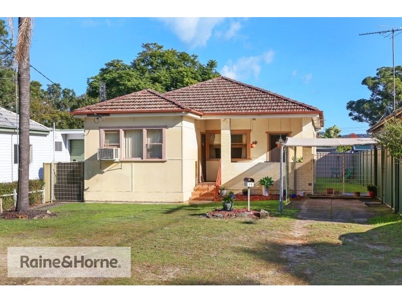 15 Banksia Street, Ettalong Beach NSW 2257