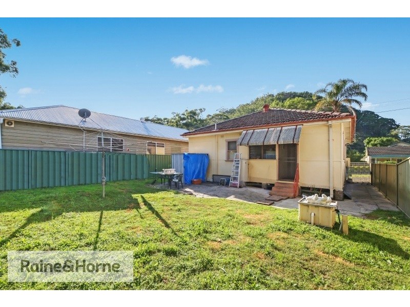 15 Banksia Street, Ettalong Beach NSW 2257