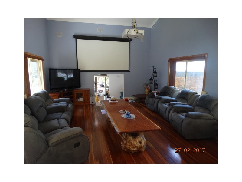 102a Taylor Street, Woy Woy Bay NSW 2256