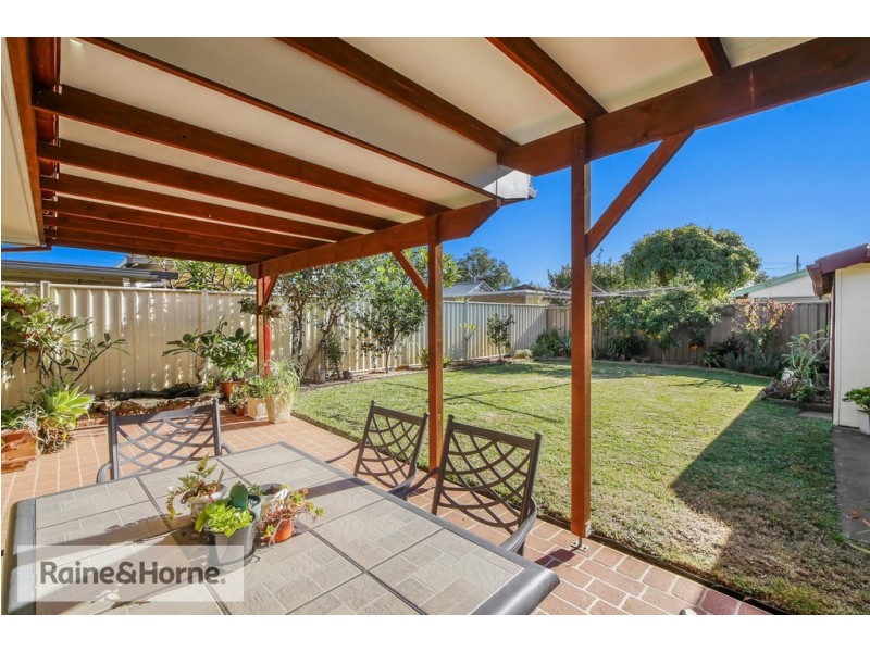 31 Dunalban Avenue, Woy Woy NSW 2256