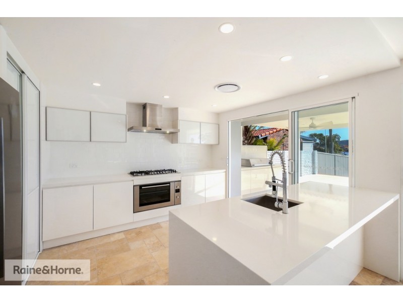 13 Mainsail Avenue, St Huberts Island NSW 2257