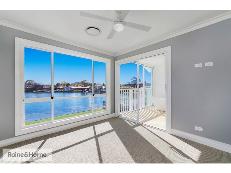13 Mainsail Avenue, St Huberts Island NSW 2257