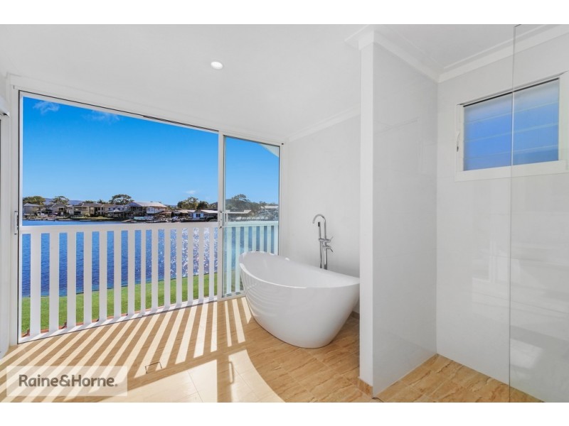 13 Mainsail Avenue, St Huberts Island NSW 2257