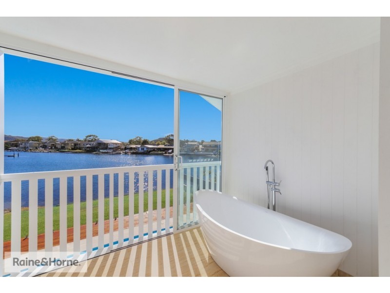 13 Mainsail Avenue, St Huberts Island NSW 2257