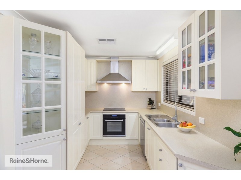 12 Dulkara Road, Woy Woy NSW 2256