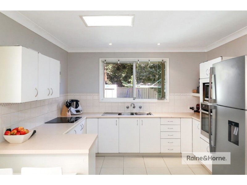 4 Peta Close, Umina Beach NSW 2257