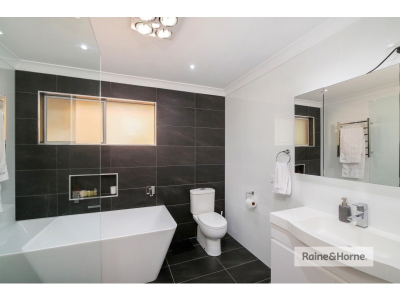 4 Peta Close, Umina Beach NSW 2257