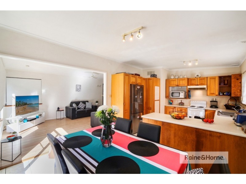 15 Cowper Road, Umina Beach NSW 2257