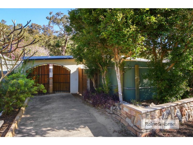 15 Cowper Road, Umina Beach NSW 2257