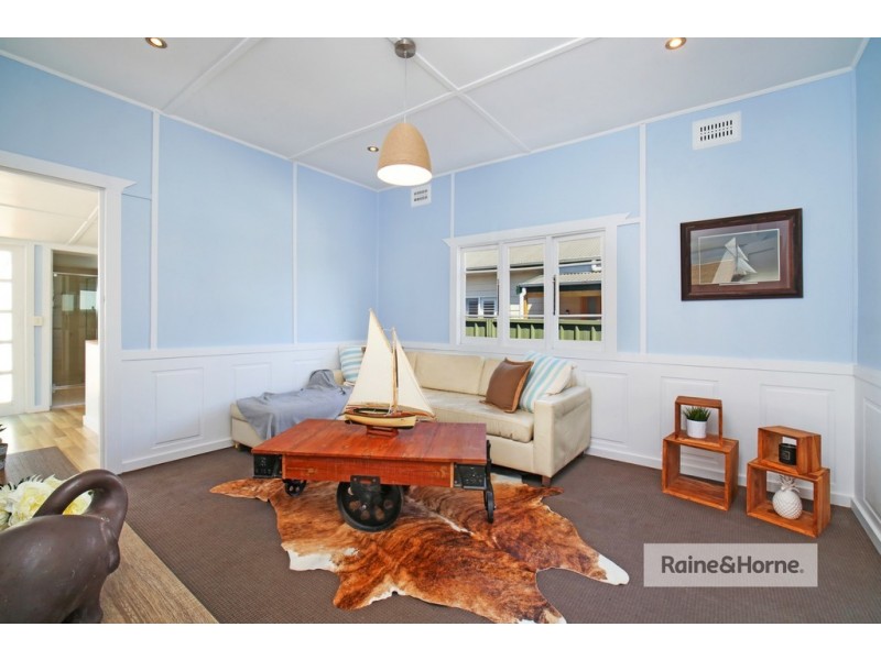 48 Barrenjoey Road, Ettalong Beach NSW 2257