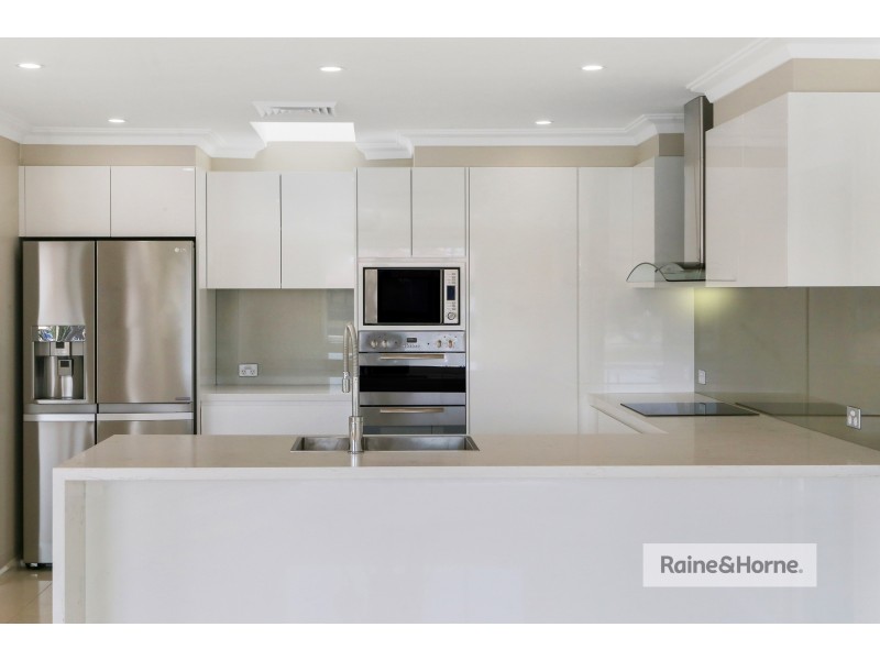 17 Long Arm Parade, St Huberts Island NSW 2257