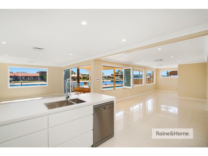 17 Long Arm Parade, St Huberts Island NSW 2257