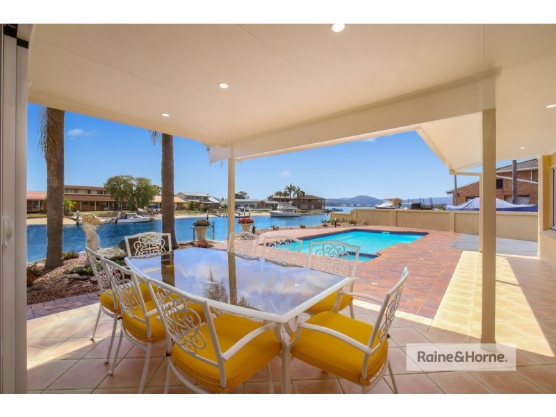 17 Long Arm Parade, St Huberts Island NSW 2257