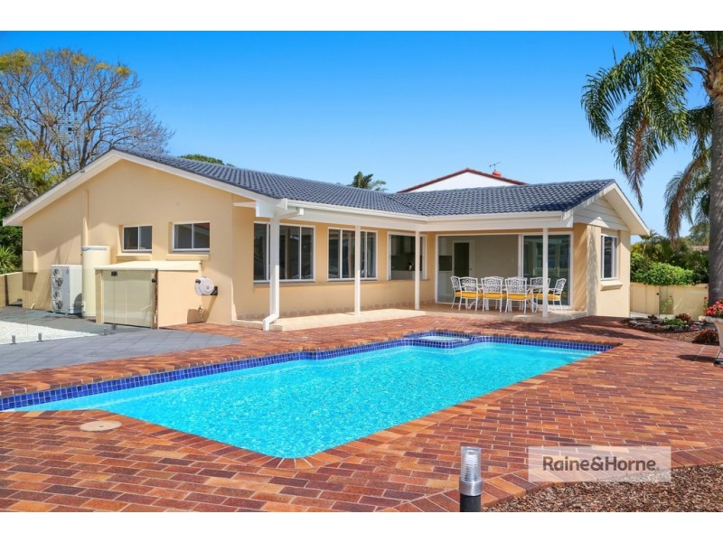 17 Long Arm Parade, St Huberts Island NSW 2257