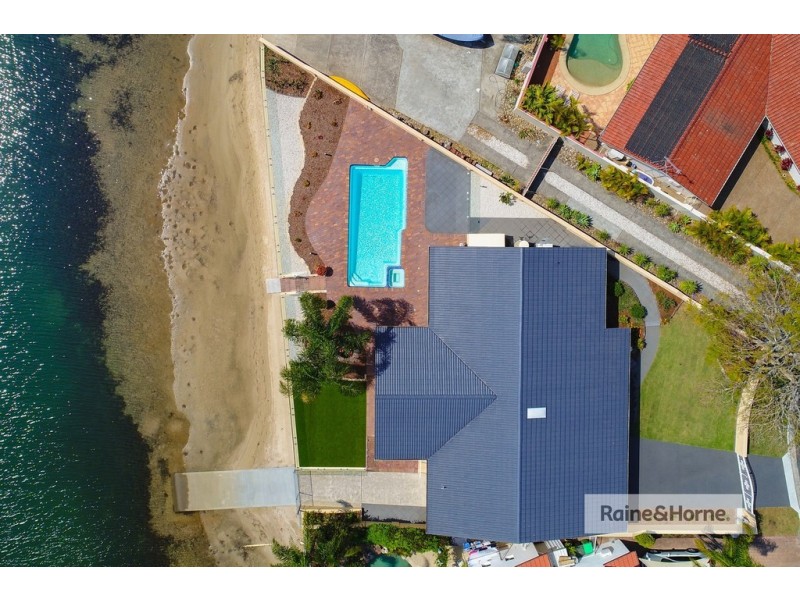 17 Long Arm Parade, St Huberts Island NSW 2257