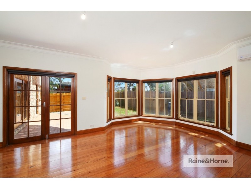 33 Bangalow Street, Ettalong Beach NSW 2257