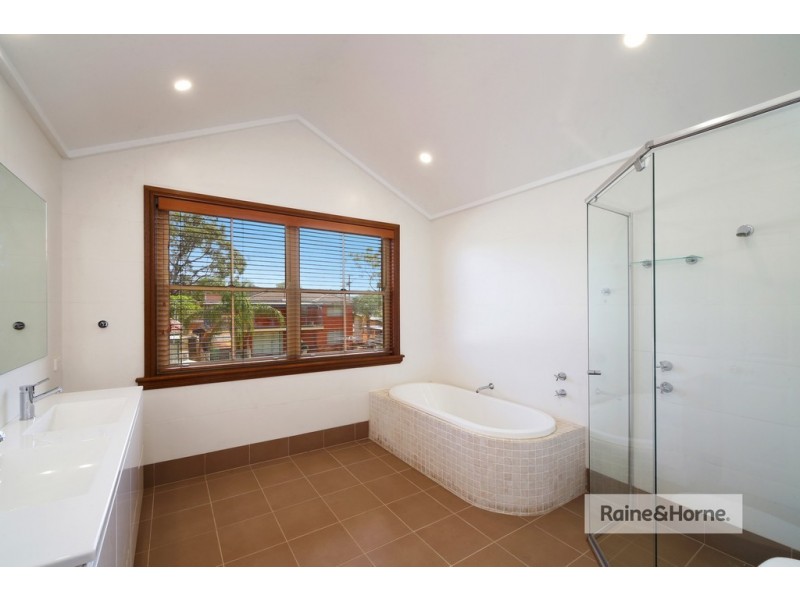 33 Bangalow Street, Ettalong Beach NSW 2257