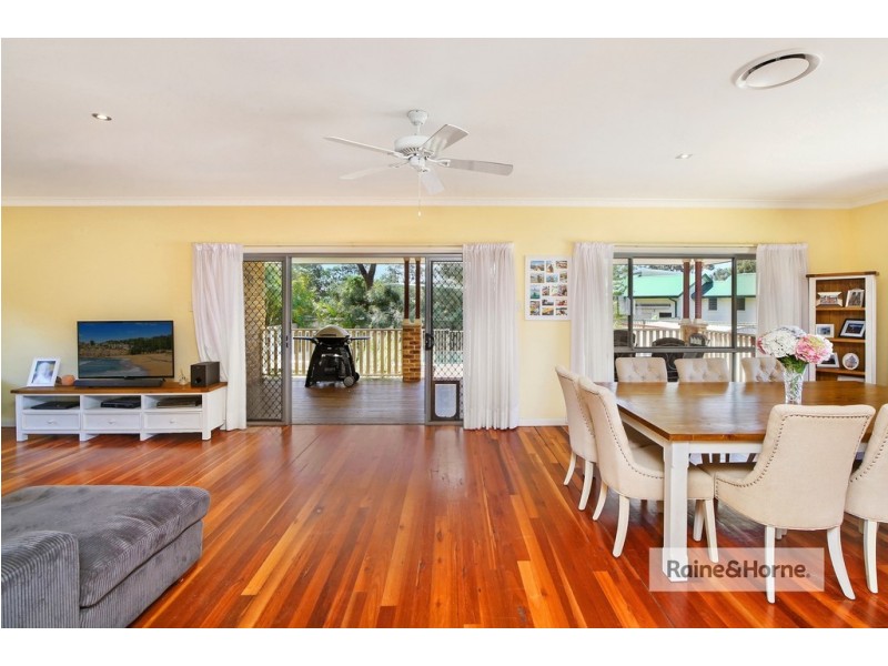 16 Boongala Avenue, Empire Bay NSW 2257