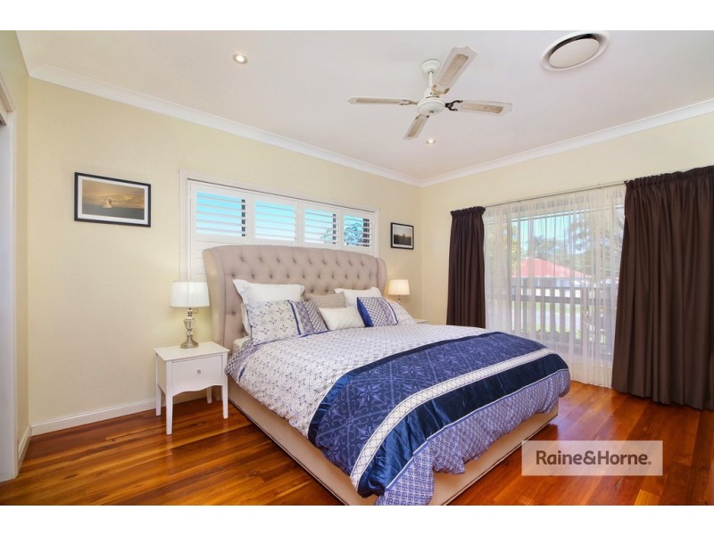 16 Boongala Avenue, Empire Bay NSW 2257