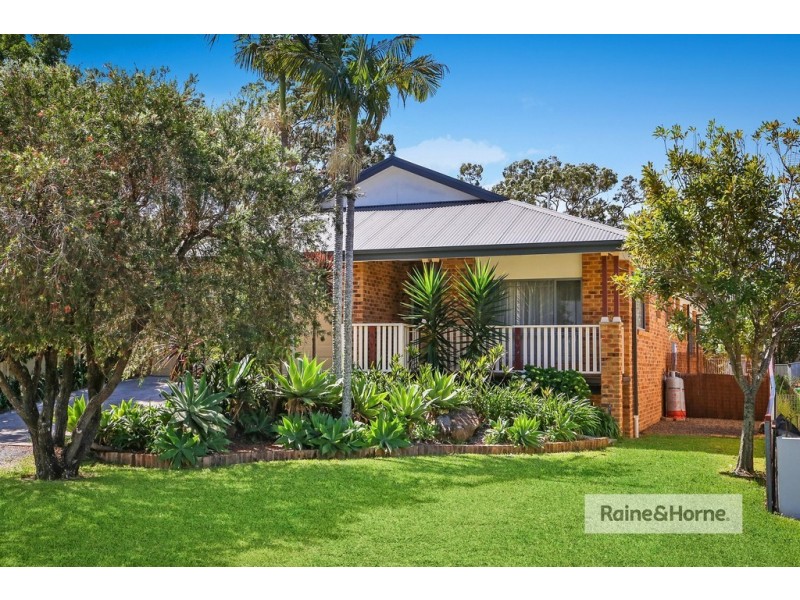 16 Boongala Avenue, Empire Bay NSW 2257