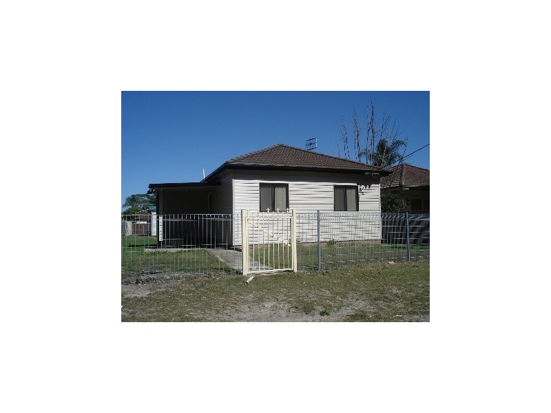 10 Uligandi Strret, Ettalong Beach NSW 2257