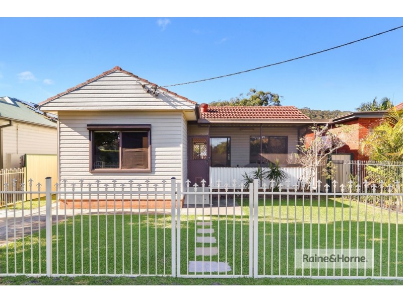 43 Karingi Street, Ettalong Beach NSW 2257