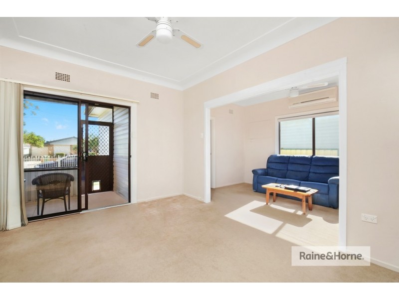 43 Karingi Street, Ettalong Beach NSW 2257