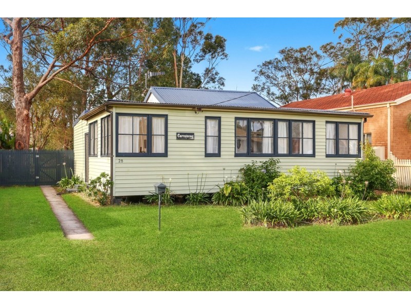 28 Boongala Avenue, Empire Bay NSW 2257