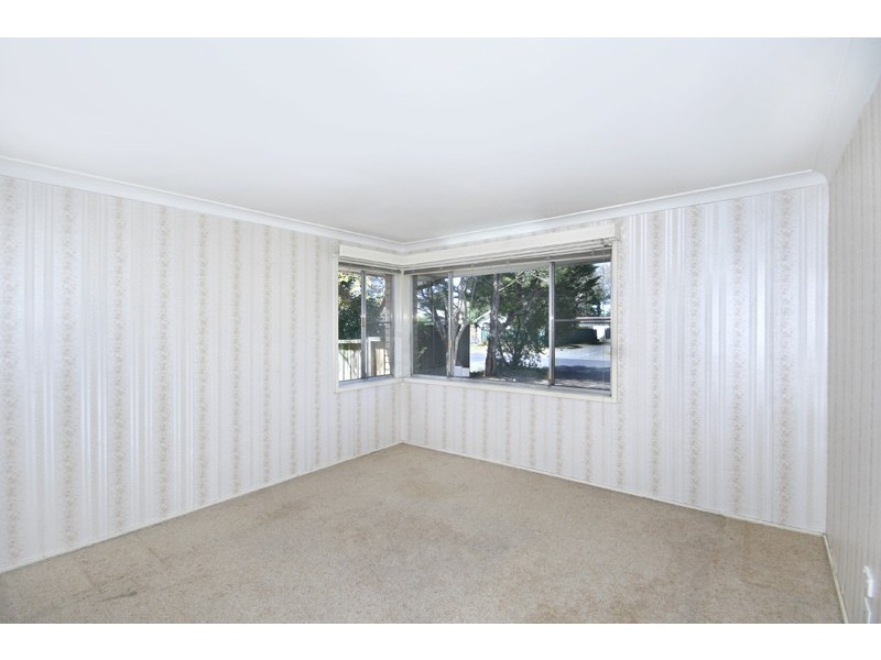 1 Mackenzie Avenue, Woy Woy NSW 2256