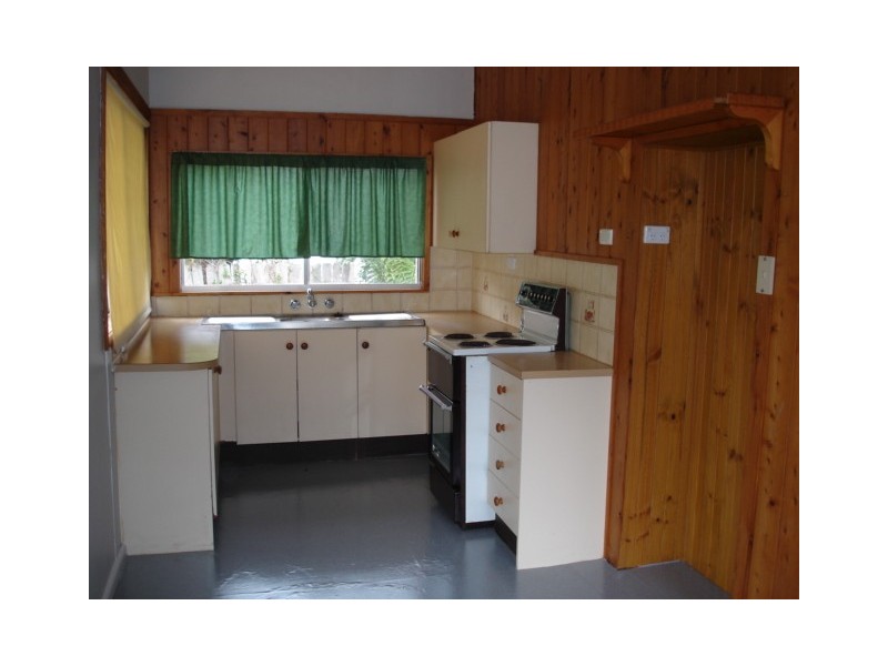 2 Lurline Street, Ettalong Beach NSW 2257