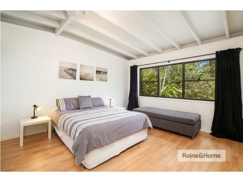 12 Pearl Beach Drive, Pearl Beach NSW 2256