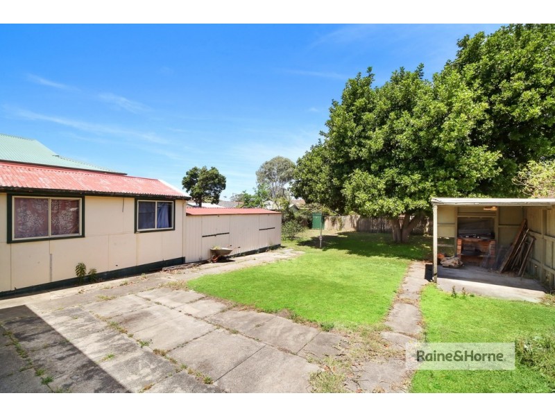 10 Britannia Street, Umina Beach NSW 2257