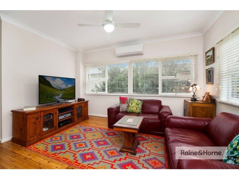 42 Palm Street, Ettalong Beach NSW 2257