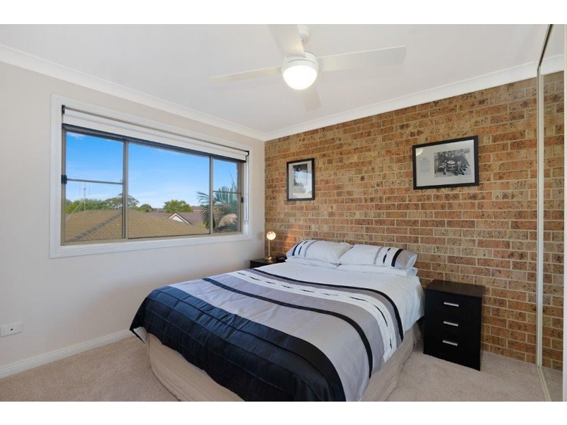 2/12 Farnell Road, Woy Woy NSW 2256