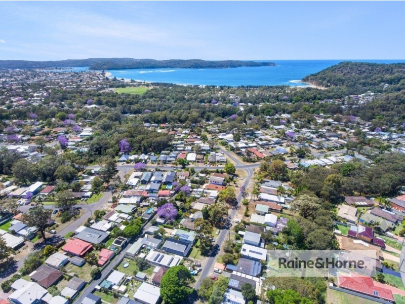 17 Lakeview Parade, Umina Beach NSW 2257
