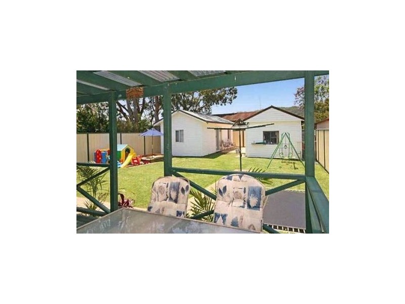 12 Wentworth Avenue, Woy Woy NSW 2256