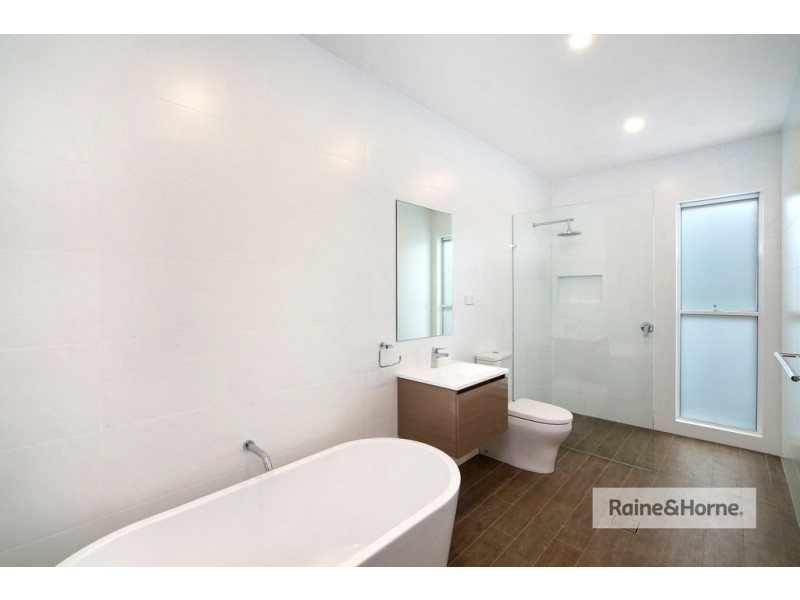 135 Empire Bay Drive, Empire Bay NSW 2257
