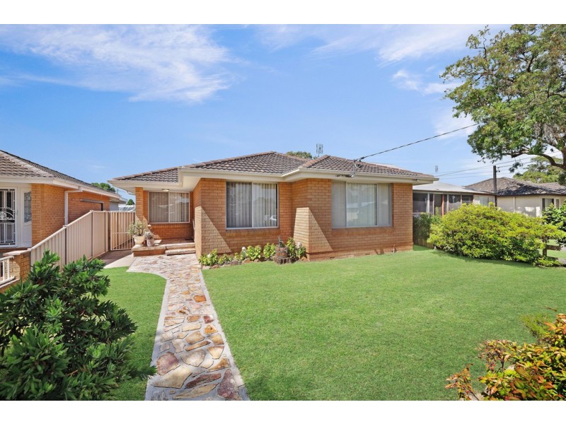 35 Dorothy Avenue, Woy Woy NSW 2256