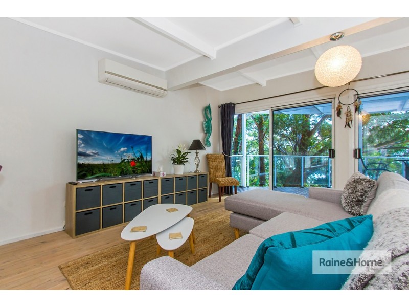 15 Daley Avenue, Daleys Point NSW 2257