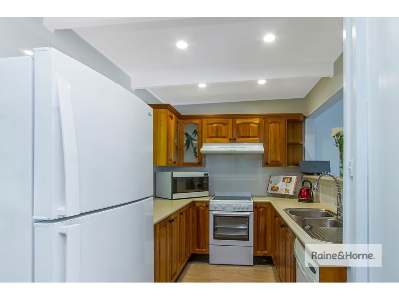 15 Daley Avenue, Daleys Point NSW 2257