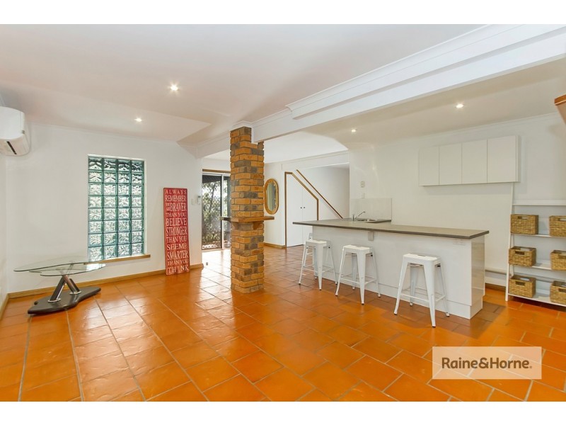 15 Daley Avenue, Daleys Point NSW 2257