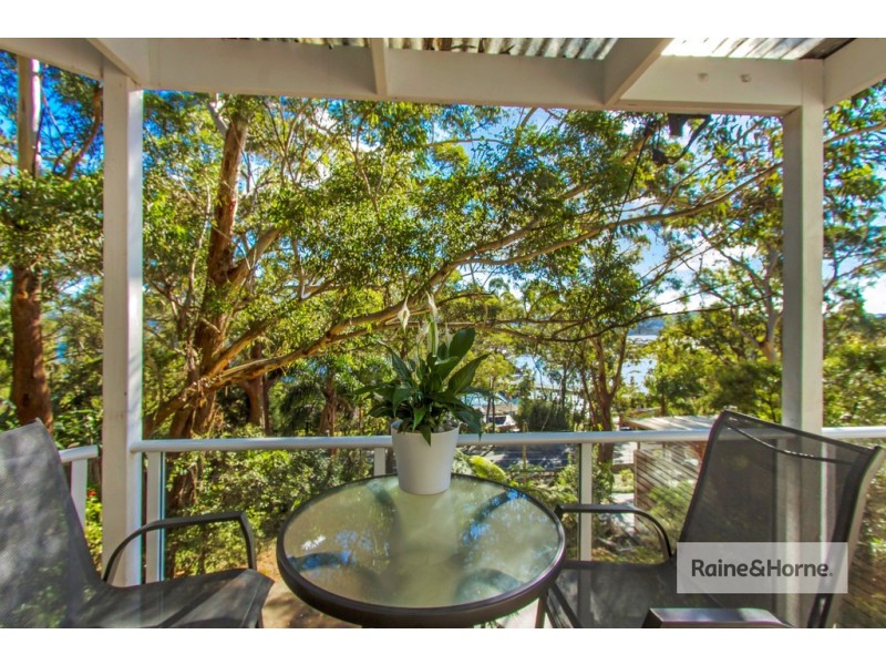 15 Daley Avenue, Daleys Point NSW 2257