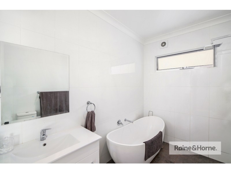 9 Banksia Street, Ettalong Beach NSW 2257