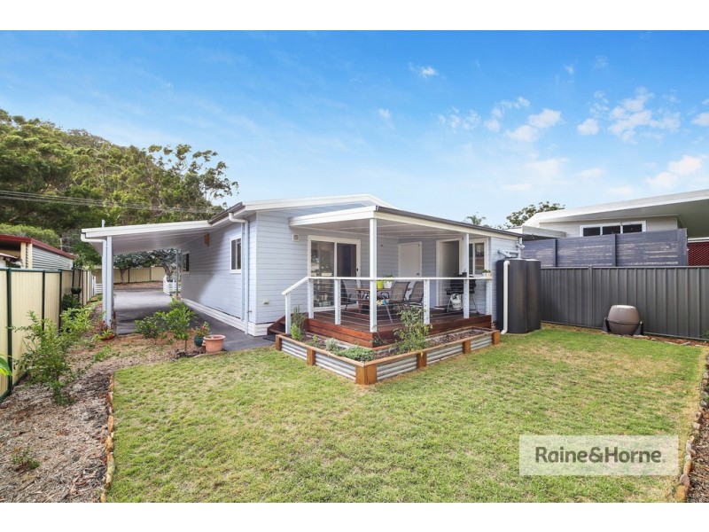9 Banksia Street, Ettalong Beach NSW 2257