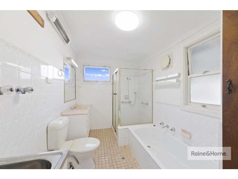 115 Barrenjoey Road, Ettalong Beach NSW 2257