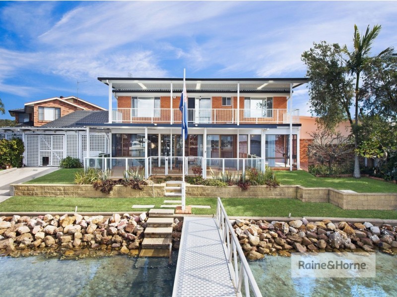 7 Mooring Place, St Huberts Island NSW 2257